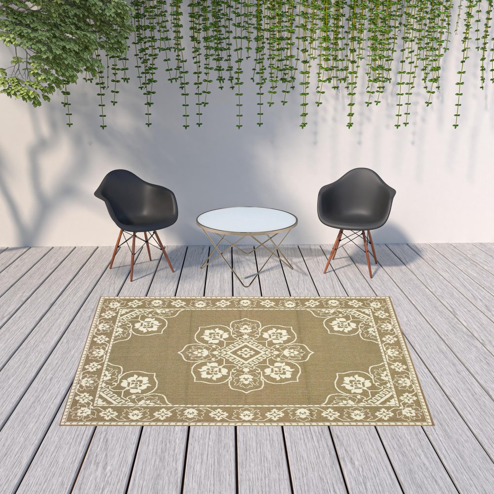 2' X 4' Gray and Ivory Oriental Stain Resistant Indoor Outdoor Area Rug