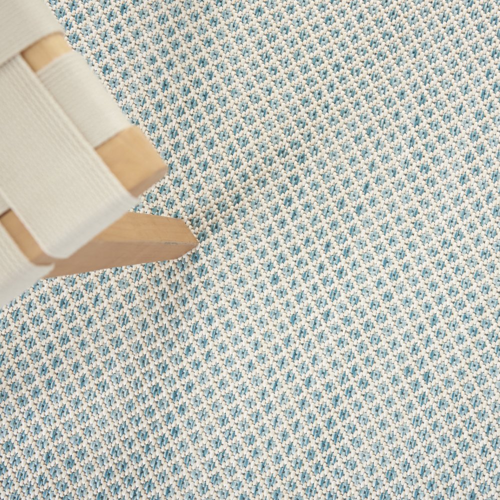 8' X 10' Aqua And Ivory Indoor Outdoor Area Rug