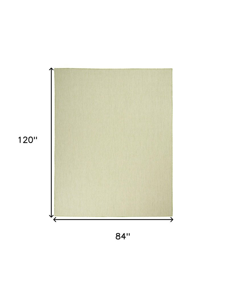 7' X 10' Green And Ivory Indoor Outdoor Area Rug