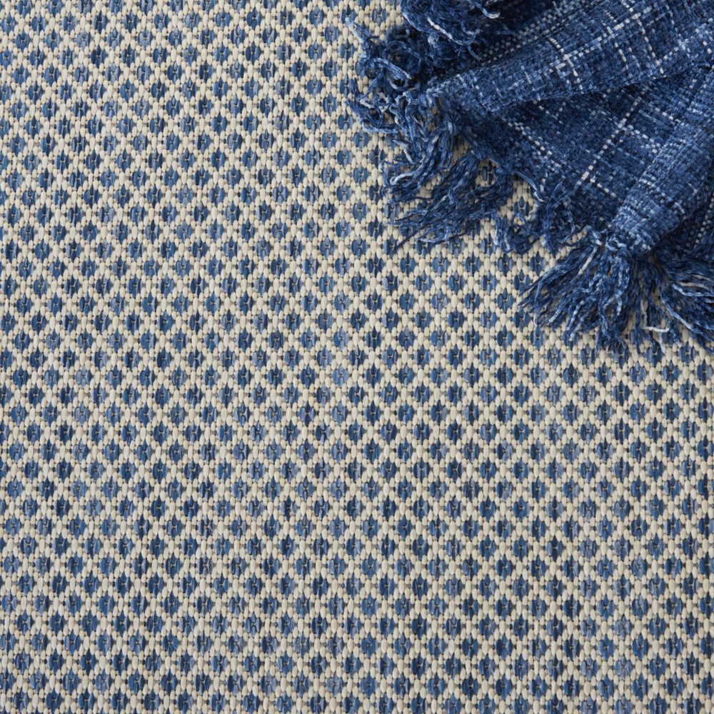 8' X 10' Blue And Ivory Indoor Outdoor Area Rug
