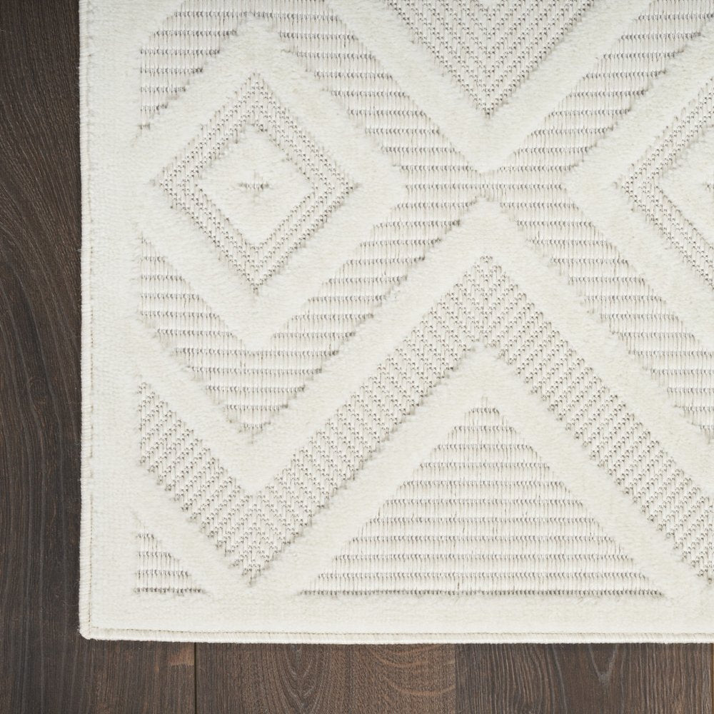 8' X 10' Cream Indoor Outdoor Area Rug