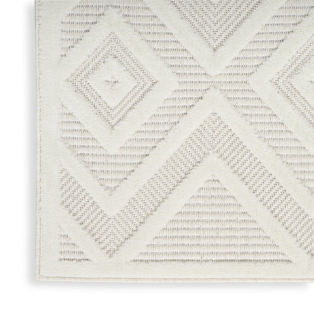8' X 10' Cream Indoor Outdoor Area Rug