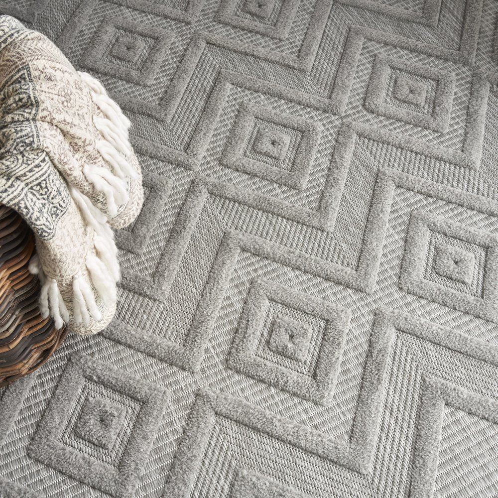 9' X 12' Gray And Silver Indoor Outdoor Area Rug