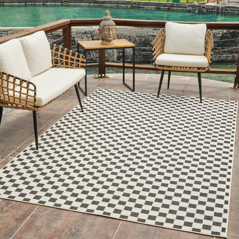 3' X 5' Black and White Geometric Distressed Indoor Outdoor Area Rug