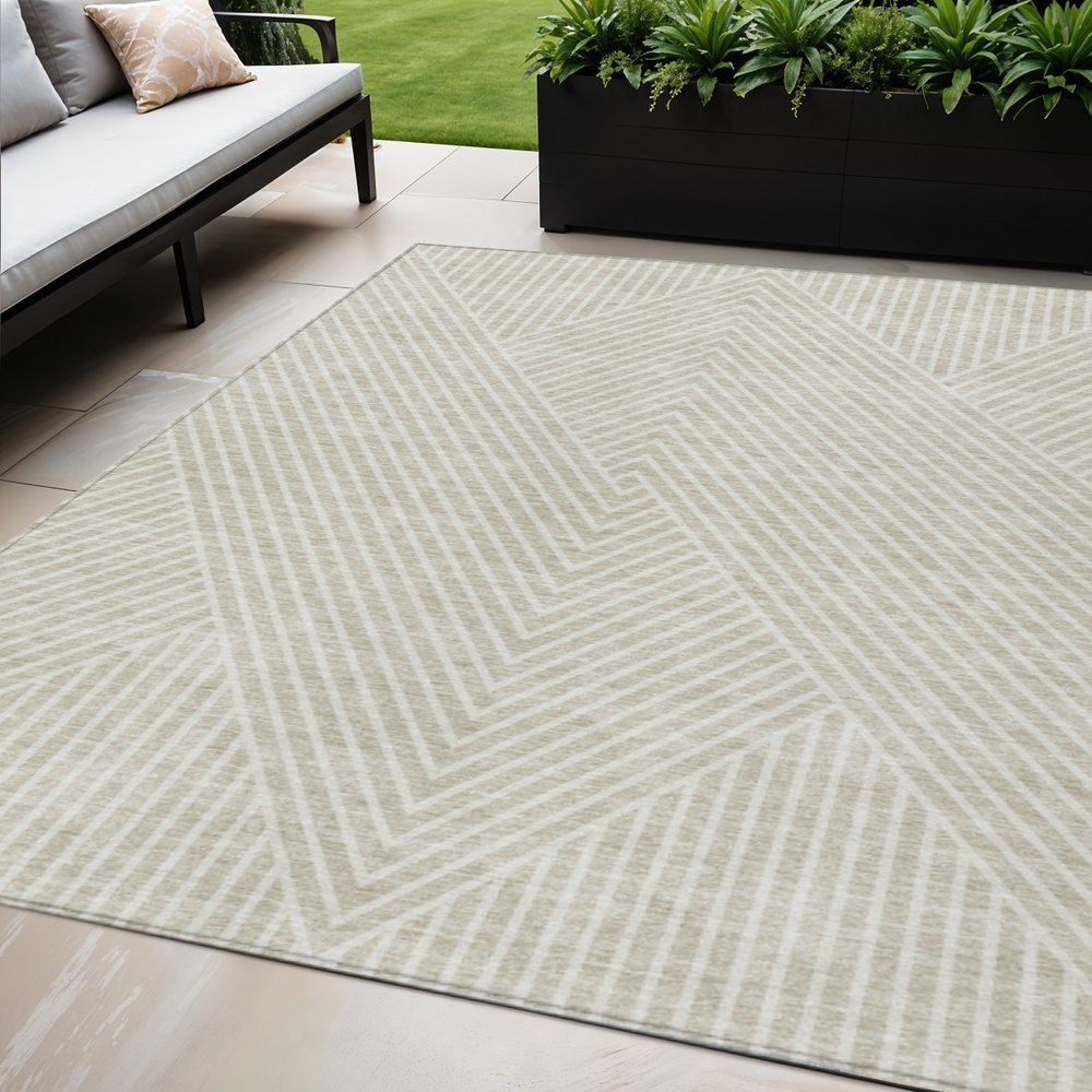 3' X 5' Beige And Ivory Geometric Washable Indoor Outdoor Area Rug