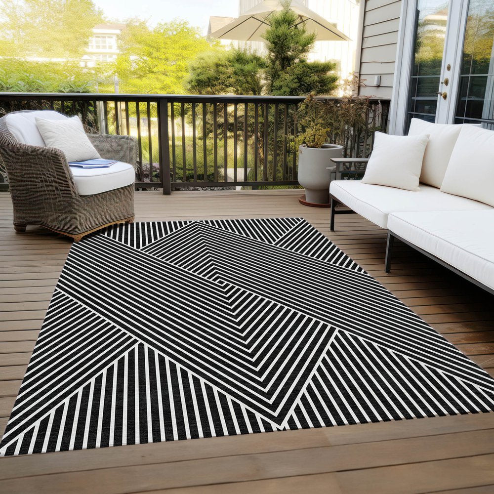 3' X 5' Black And Ivory Geometric Washable Indoor Outdoor Area Rug
