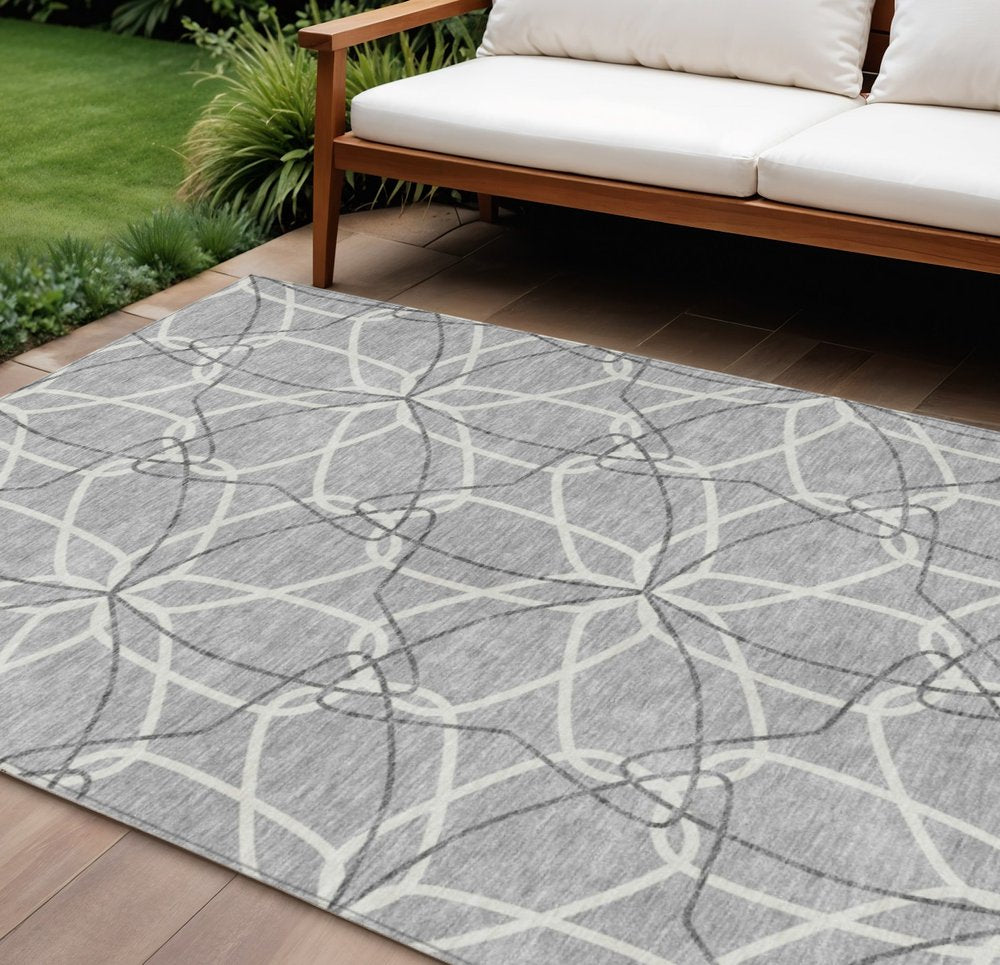 3' X 5' Gray And Ivory Geometric Washable Indoor Outdoor Area Rug