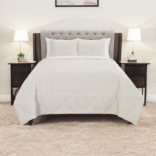 Set of Three Ivory Geometric Queen Quilt