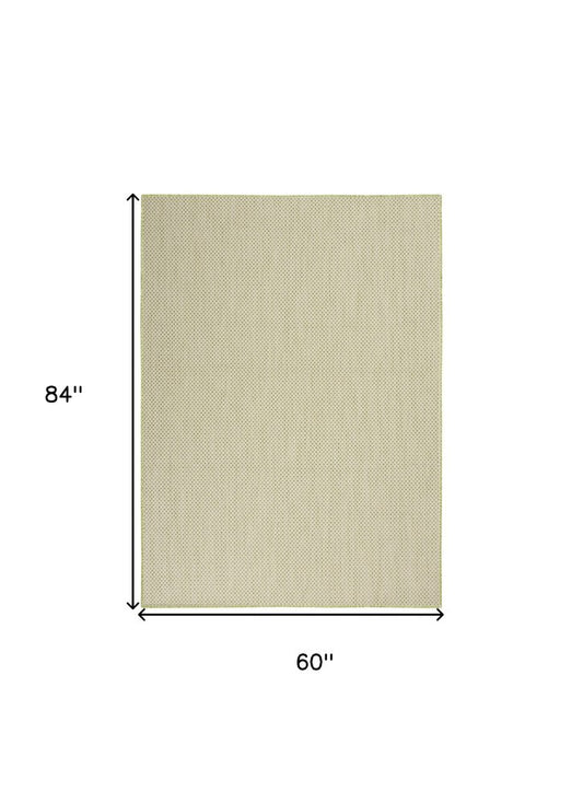 5' X 7' Green and Ivory Indoor Outdoor Area Rug