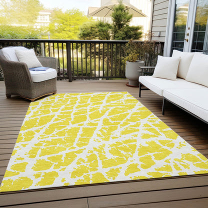 2' X 3' Yellow and White Abstract Washable Non Skid Indoor Outdoor Area Rug