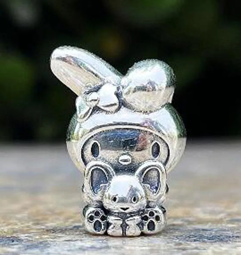 Cute 925 sterling silver cat pendant bead—fits original charm bracelets. Perfect for women and men.
