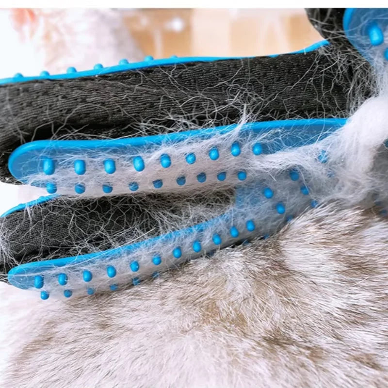 Pet grooming kit: 2-sided brush & glove for de-shedding and de-matting dogs, cats, rabbits.