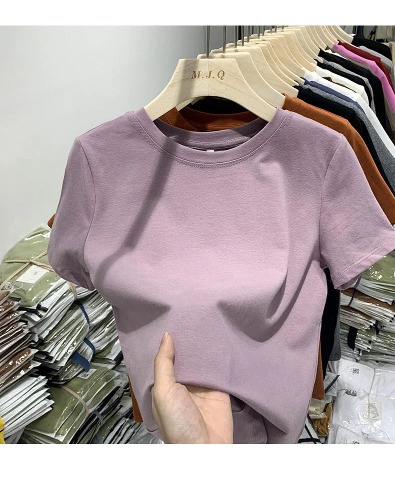 White cotton Y2K-style T-shirt for women—short sleeves, comfy fit, and perfect for spring