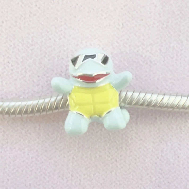 Cute 925 sterling silver cat pendant bead—fits original charm bracelets. Perfect for women and men.