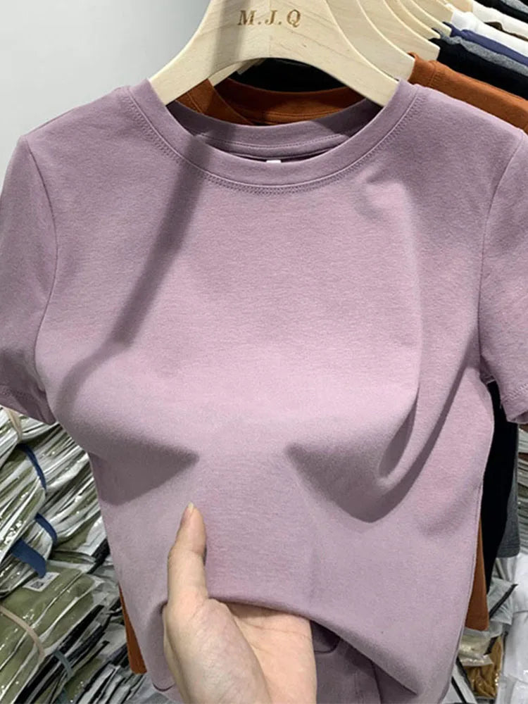 White cotton Y2K-style T-shirt for women—short sleeves, comfy fit, and perfect for spring