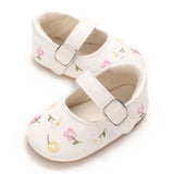 New Baby Shoes Embroidered Girl Baby Shoes Mary Jane Flat Shoes Princess Shoes Non slip Rubber Soles 0-18M Newborn
