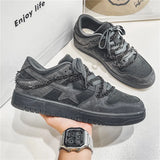 Four Seasons Men's Fashion Novel Retro Casual Wear Comfortable Sports Shoes