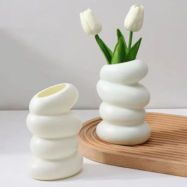 Nordic Flower Vase - Modern Home Decor for Bedroom, Garden, or Table, Stylish Room Ornament