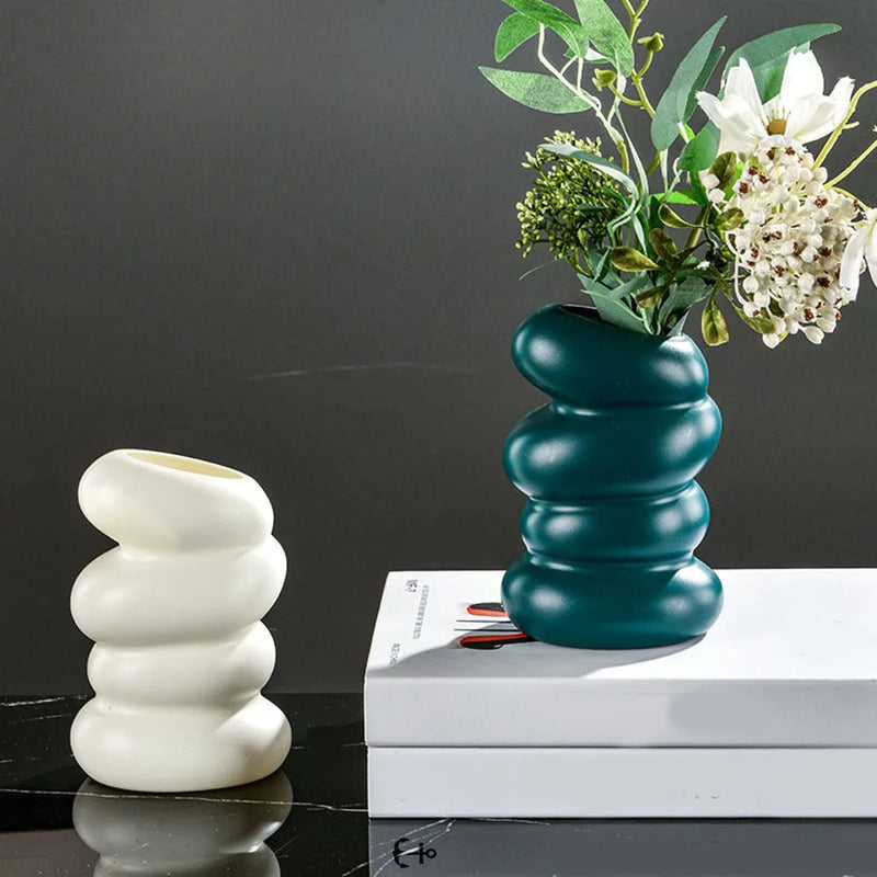 Nordic Flower Vase - Modern Home Decor for Bedroom, Garden, or Table, Stylish Room Ornament