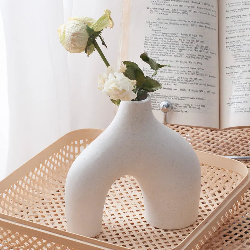 Nordic Ceramic Flower Vase - Stylish Home or Office Decor, Bookshelf Accent with Original Design